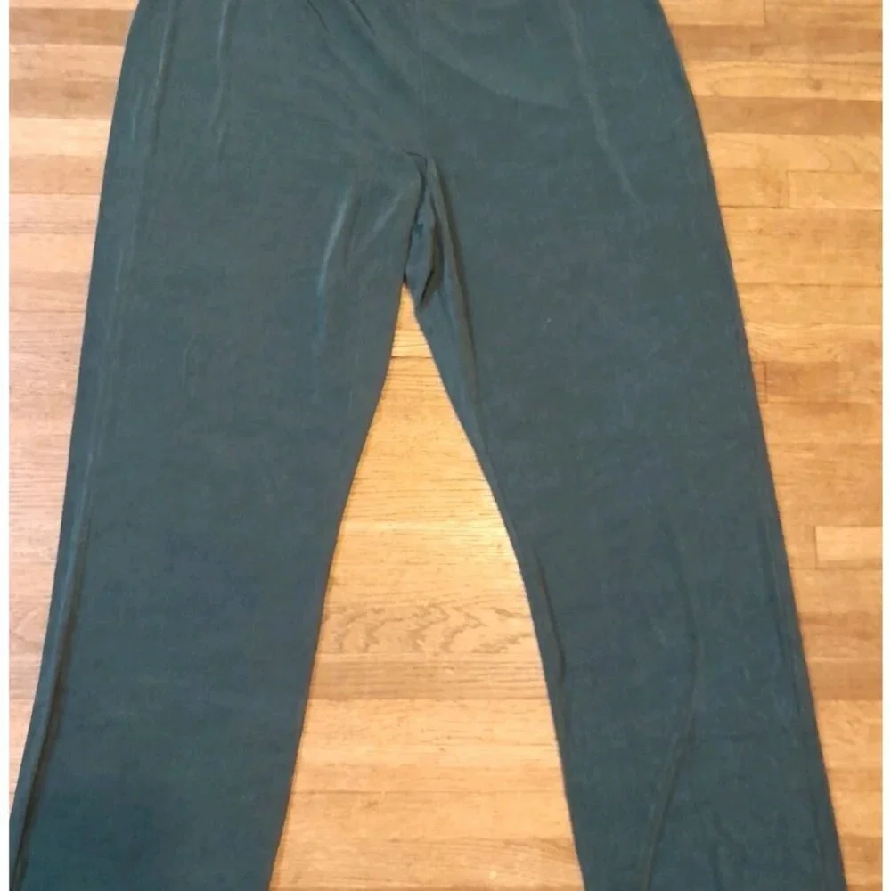 Chicos Holiday Slinky Stretch Comfy Pull On Emerald Size 3R Size 16/18 Pants